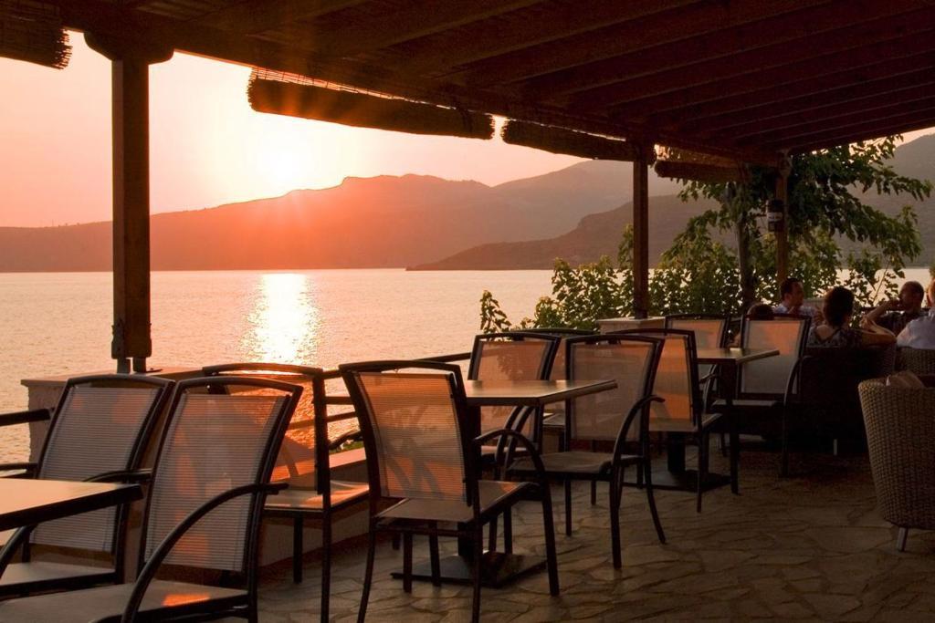 Anniska Hotel Kardamyli Exterior photo